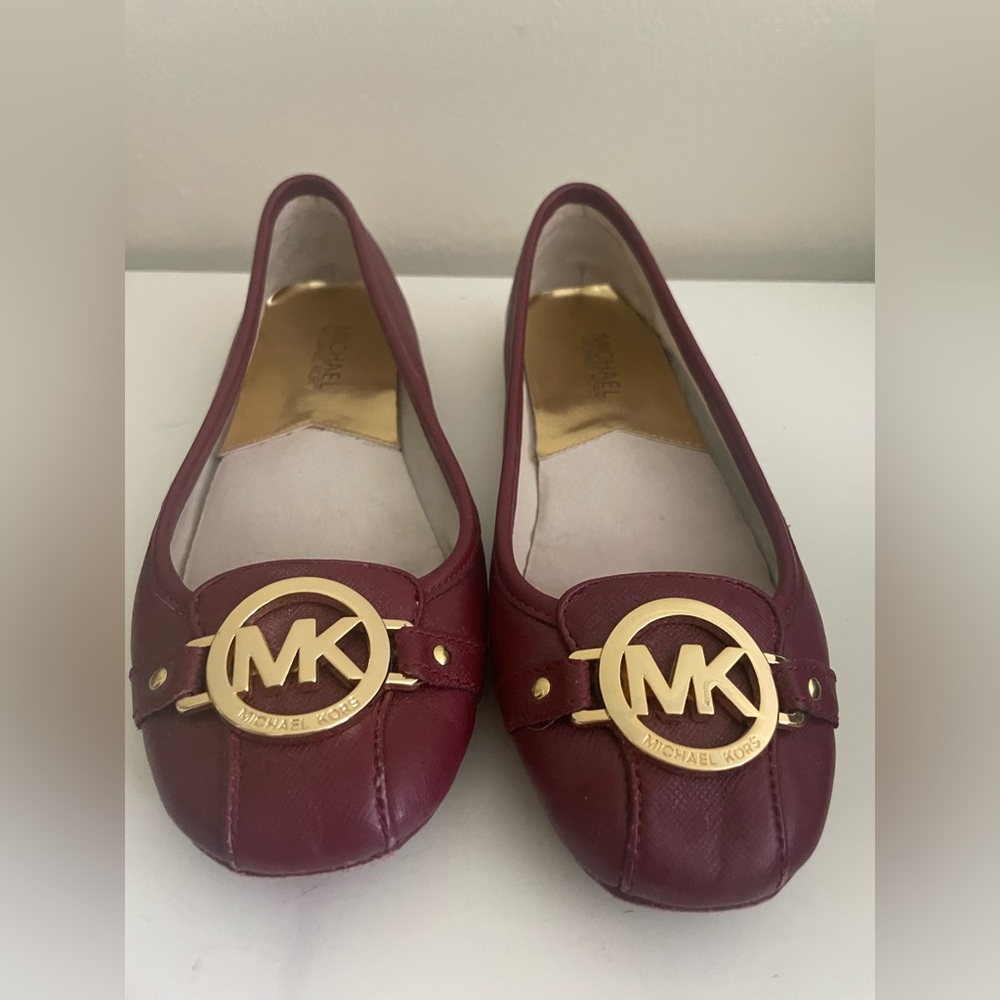 Michael Kors Burgundy leather Flats